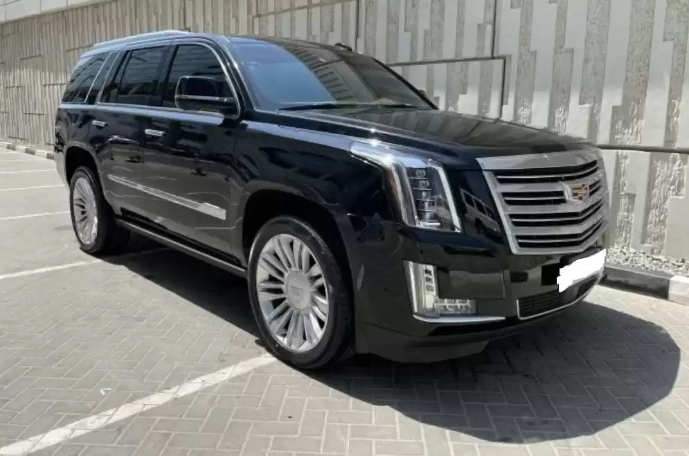 Использовал Cadillac Escalade Продается в Дубай #16358 - 1  image 