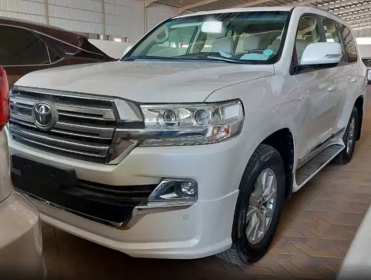 مستعملة Toyota Land Cruiser للبيع في الرياض #16367 - 1  صورة 