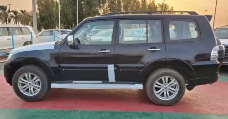 جديدة Mitsubishi Pajero للبيع في دبي #16392 - 1  صورة 