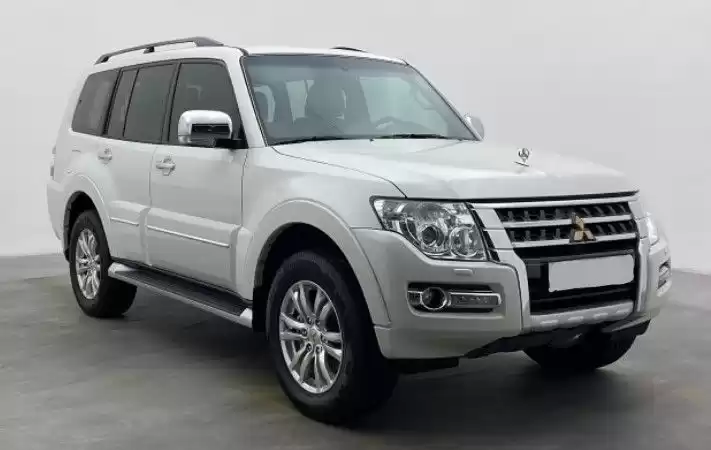 مستعملة Mitsubishi Pajero للبيع في دبي #16398 - 1  صورة 