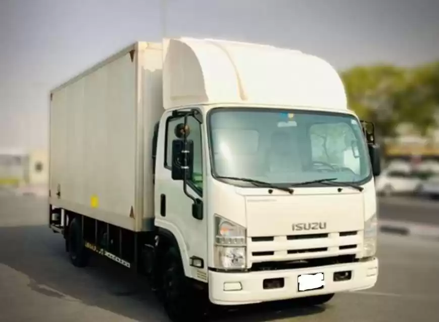 مستعملة Isuzu Unspecified للبيع في دبي #16447 - 1  صورة 