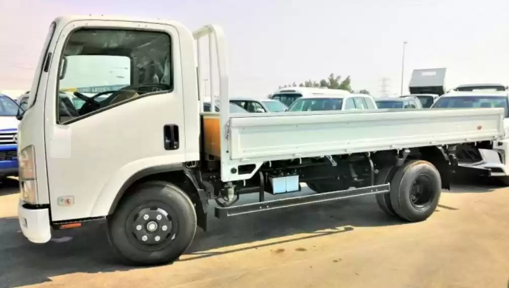 Использовал Isuzu Unspecified Продается в Дубай #16451 - 1  image 