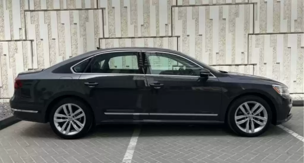 مستعملة Volkswagen Passat للبيع في دبي #16501 - 1  صورة 