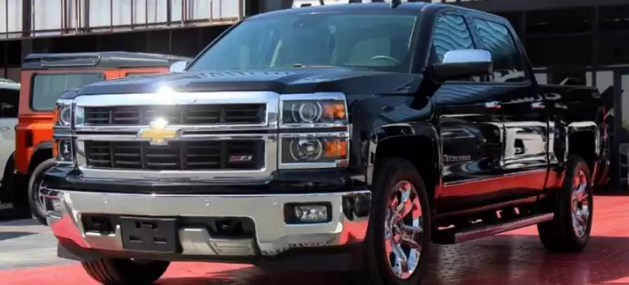 مستعملة Chevrolet Silverado للبيع في دبي #16518 - 1  صورة 