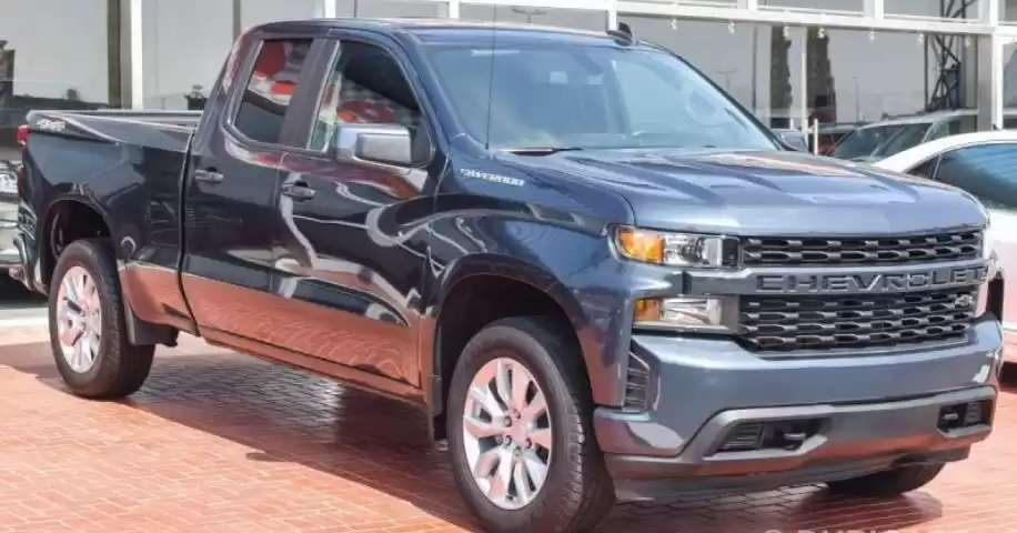 مستعملة Chevrolet Silverado للبيع في دبي #16520 - 1  صورة 