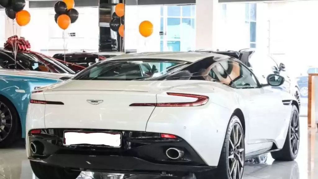 Использовал Aston Martin DB 11 Продается в Дубай #16553 - 1  image 