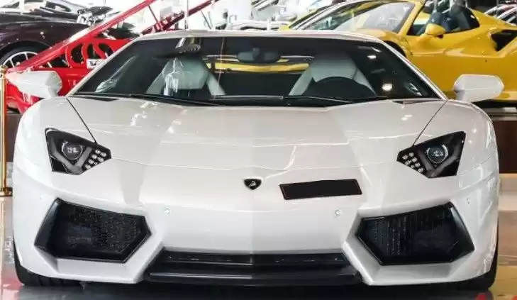 مستعملة Lamborghini Aventador للبيع في دبي #16617 - 1  صورة 