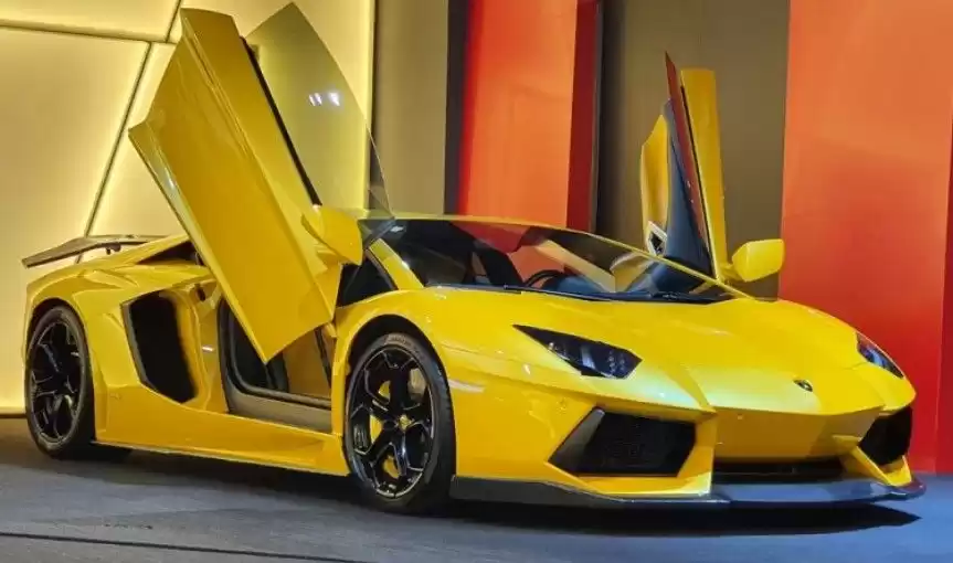 مستعملة Lamborghini Aventador للبيع في دبي #16621 - 1  صورة 