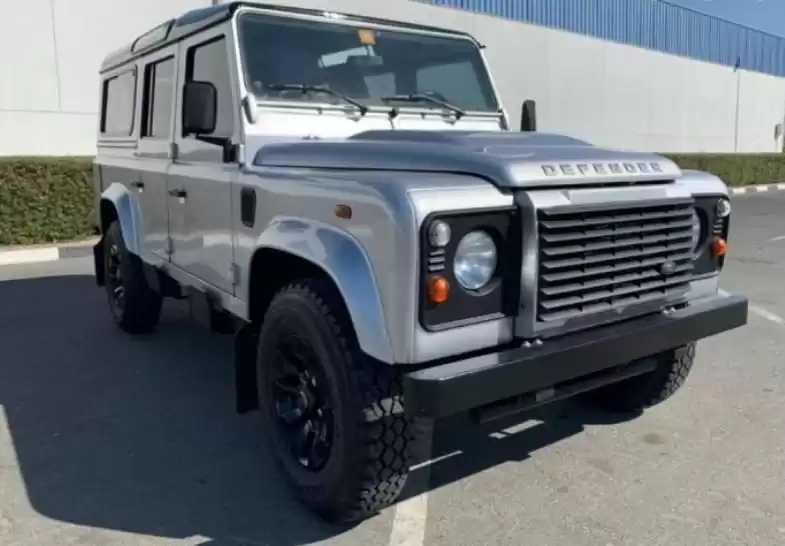Kullanılmış Land Rover Defender Unspecified Satılık içinde Dubai #16635 - 1  image 