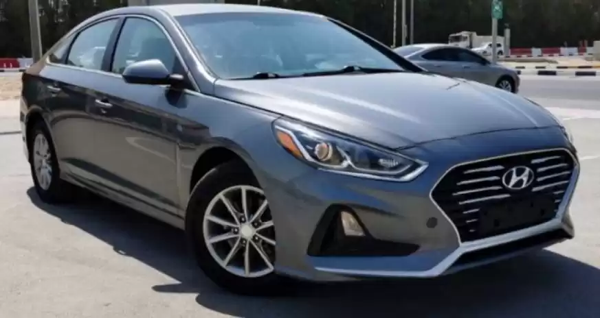 مستعملة Hyundai Sonata للبيع في دبي #16653 - 1  صورة 