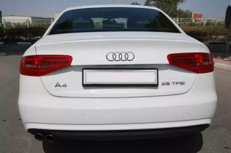 Использовал Audi A4 Продается в Дубай #16692 - 1  image 