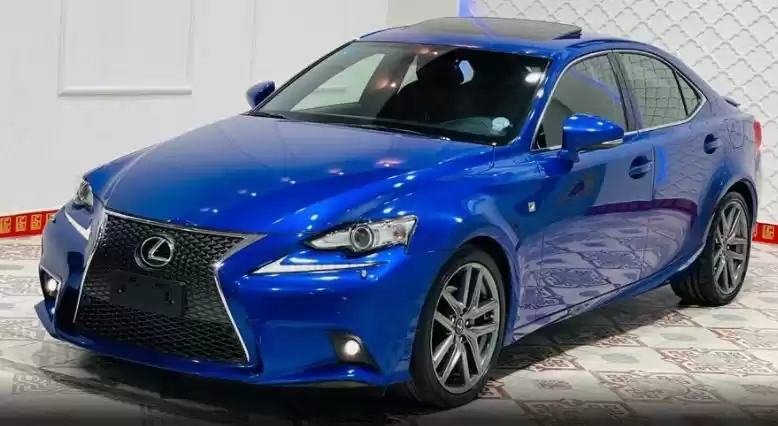 Использовал Lexus IS 250 Продается в Эр-Рияд #17037 - 1  image 
