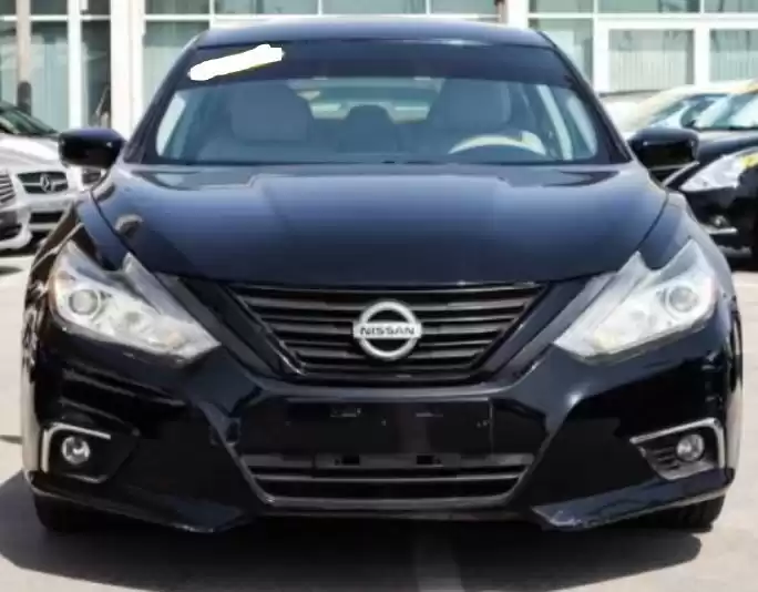 مستعملة Nissan Altima للبيع في دبي #17047 - 1  صورة 