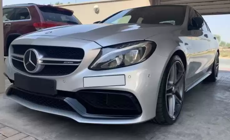مستعملة Mercedes-Benz Unspecified للبيع في دبي #17157 - 1  صورة 