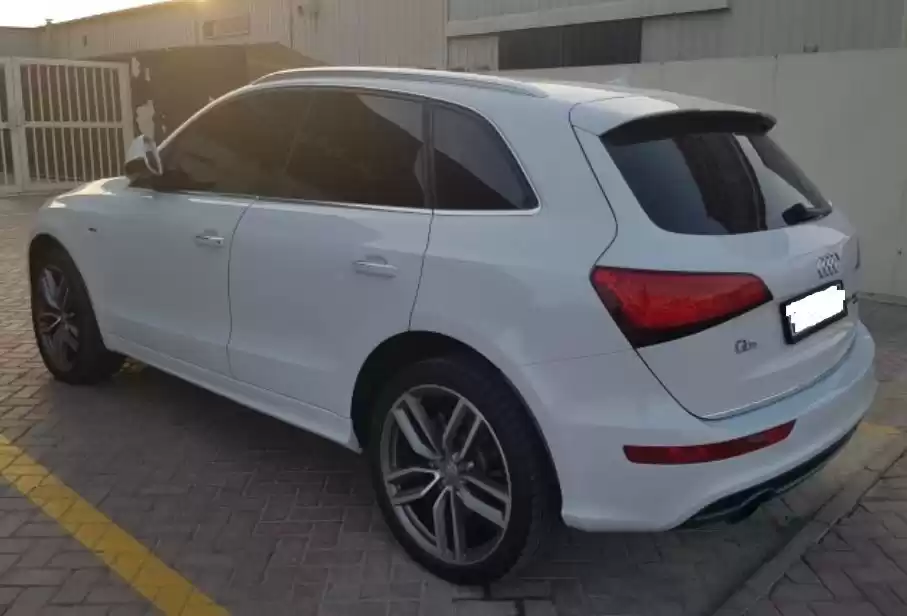 Использовал Audi Q5 Продается в Дубай #17295 - 1  image 