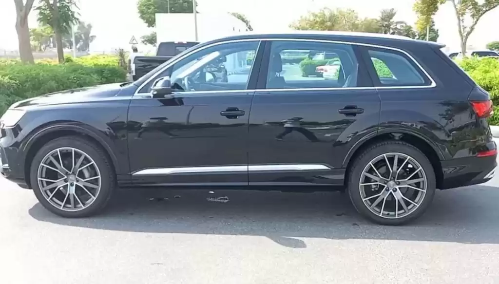 Совершенно новый Audi Q7 Продается в Дубай #17311 - 1  image 