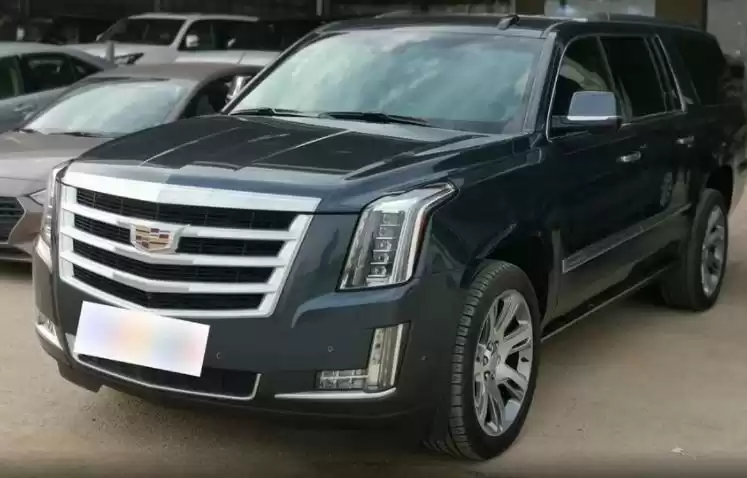 Использовал Cadillac Escalade Продается в Эр-Рияд #17319 - 1  image 