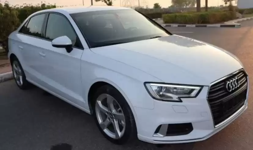 Использовал Audi A3 Sedan Продается в Дубай #17326 - 1  image 