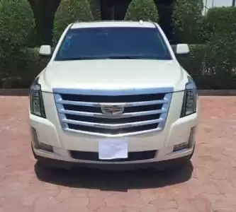 Использовал Cadillac Escalade Продается в Эр-Рияд #17373 - 1  image 
