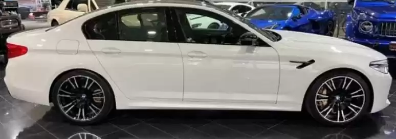 Использовал BMW M5 Продается в Дубай #17420 - 1  image 