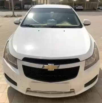 مستعملة Chevrolet Cruze للبيع في دبي #17516 - 1  صورة 