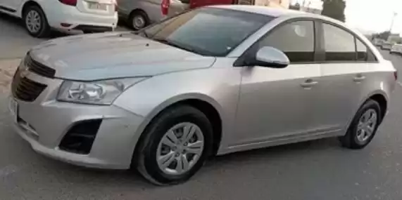مستعملة Chevrolet Cruze للبيع في دبي #17540 - 1  صورة 