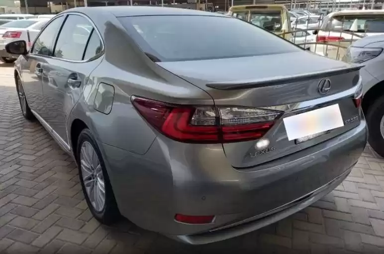 Usado Lexus ES Venta en Riad #17798 - 1  image 