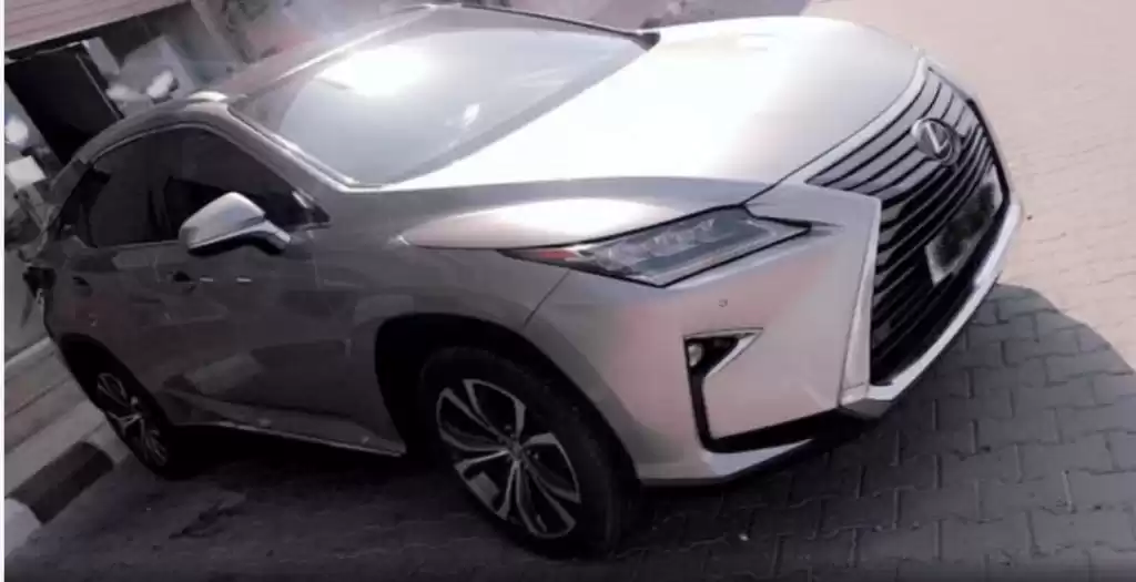 Utilisé Lexus RX 350 À vendre au Riyad #17873 - 1  image 