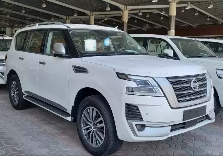 جديدة Nissan Patrol للبيع في الرياض #17992 - 1  صورة 