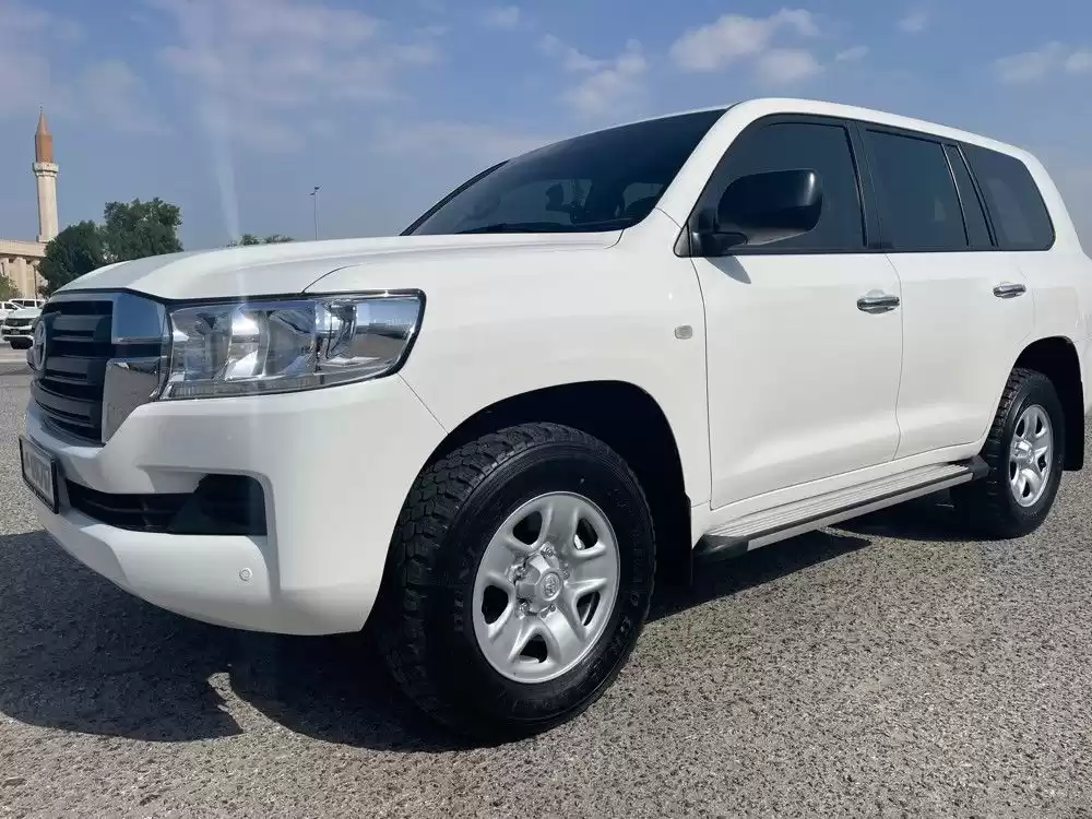 Utilisé Toyota Land Cruiser À vendre au Al-Sadd , Doha #18165 - 1  image 