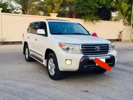 مستعملة Toyota Land Cruiser للبيع في المنامة #18319 - 1  صورة 