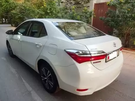 مستعملة Toyota Corolla للإيجار في المنامة #18436 - 1  صورة 