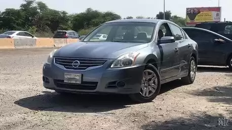 مستعملة Nissan Altima للإيجار في المنامة #18531 - 1  صورة 