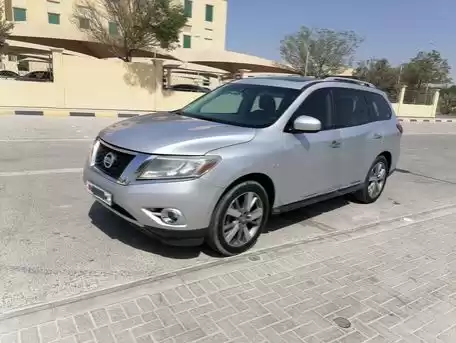 مستعملة Nissan Pathfinder للإيجار في المنامة #18535 - 1  صورة 