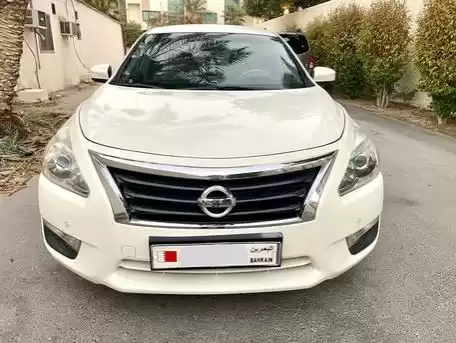 مستعملة Nissan Altima للإيجار في المنامة #18645 - 1  صورة 