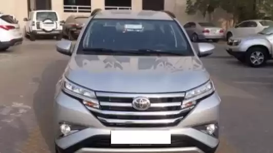 استفاده شده Toyota Unspecified برای اجاره که در دبی #18693 - 1  image 