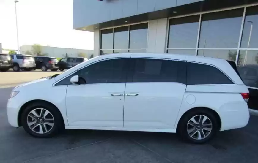 استفاده شده Honda Odyssey برای اجاره که در دبی #18940 - 1  image 
