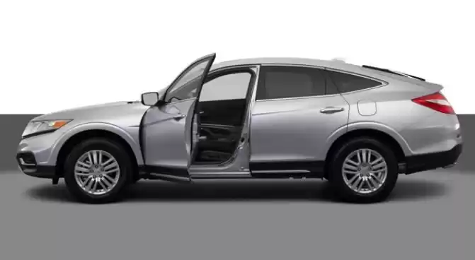 用过的 Honda Crosstour 出租 在 迪拜 #18952 - 1  image 