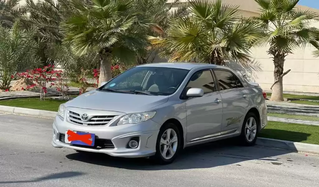 مستعملة Toyota Corolla للبيع في دبي #18971 - 1  صورة 