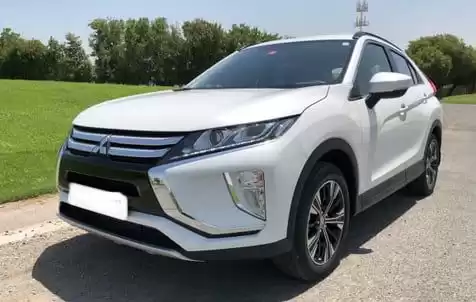 Использовал Mitsubishi Unspecified Аренда в Дубай #18997 - 1  image 