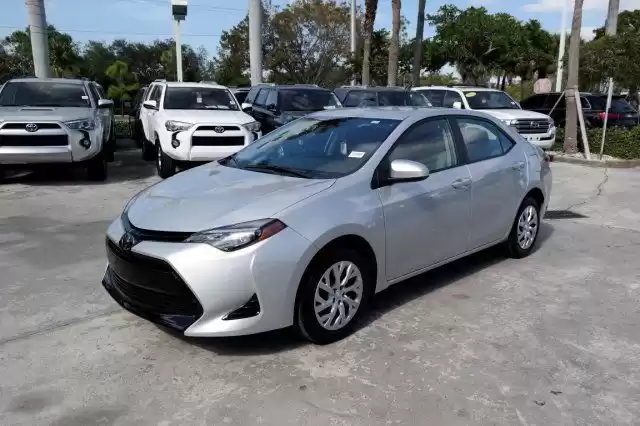 Использовал Toyota Corolla Продается в Дубай #19017 - 1  image 