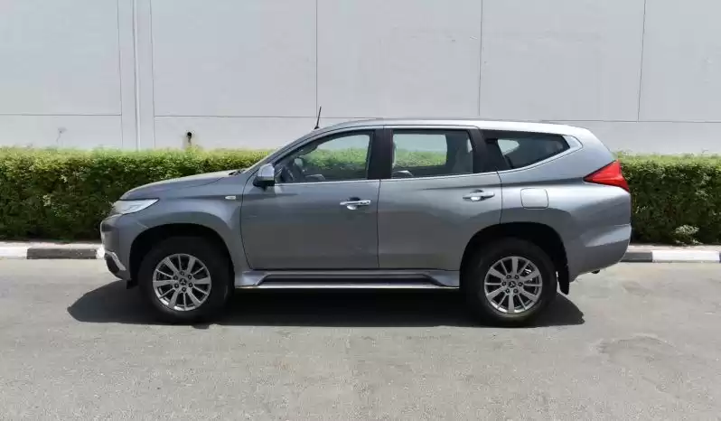 مستعملة Mitsubishi Unspecified للبيع في دبي #19043 - 1  صورة 
