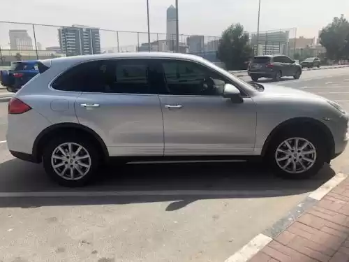 مستعملة Porsche Unspecified للبيع في دبي #19060 - 1  صورة 