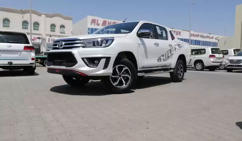 Used Toyota Hilux For Sale in Dubai #19115 - 1  image 