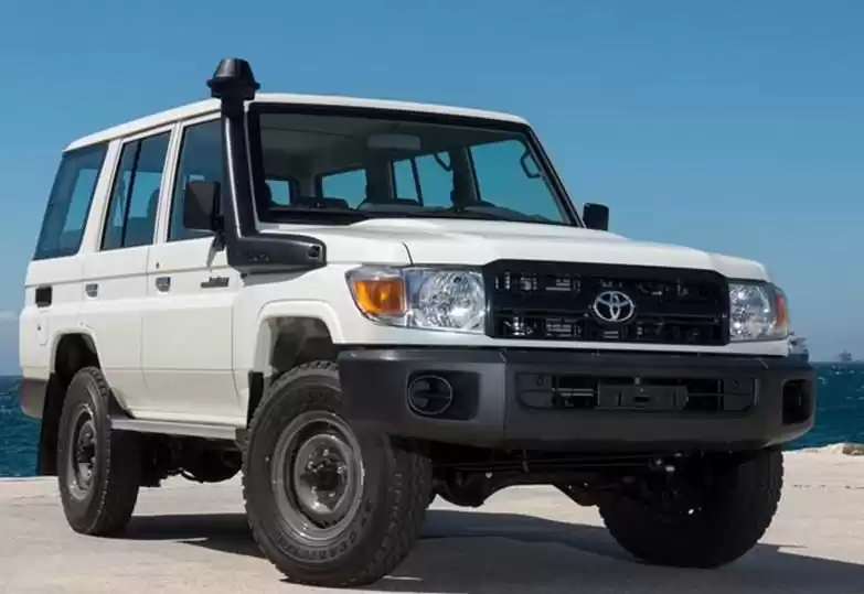 مستعملة Toyota Land Cruiser للبيع في دبي #19123 - 1  صورة 
