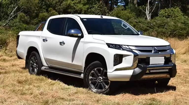 مستعملة Mitsubishi Unspecified للإيجار في دبي #19197 - 1  صورة 