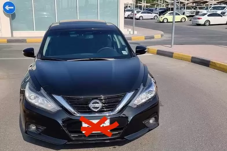 مستعملة Nissan Altima للبيع في دبي #19210 - 1  صورة 