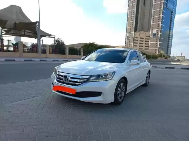 مستعملة Honda Accord للبيع في دبي #19247 - 1  صورة 