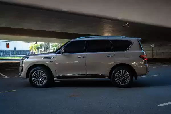 Использовал Nissan Patrol Titanium Аренда в Дубай #19309 - 1  image 