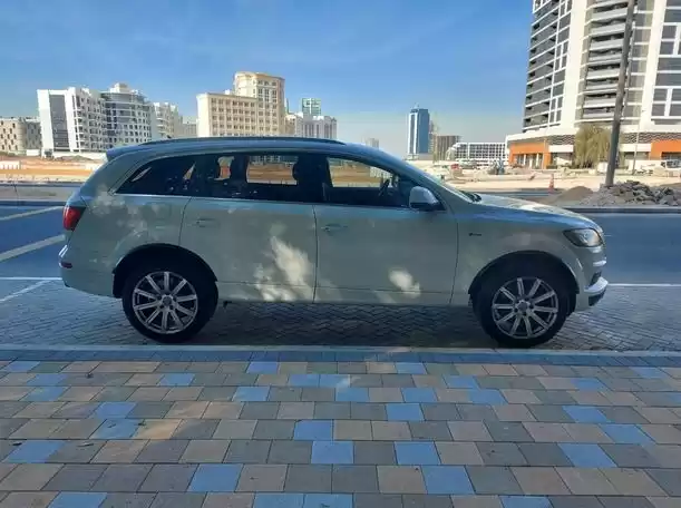 مستعملة Audi Q7 للبيع في دبي #19335 - 1  صورة 